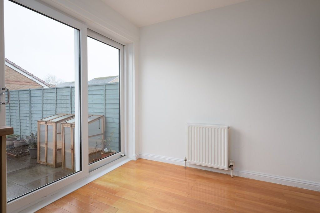 Additional image 4 of 2 bed semi-detached house for saleHalket Crescent, Carronshore, Falkirk FK2