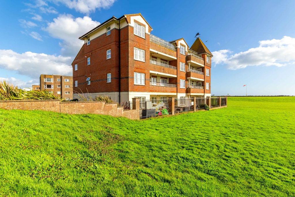 Additional image 25 of 2 bed flat for saleBrighton Road, Lancing BN15