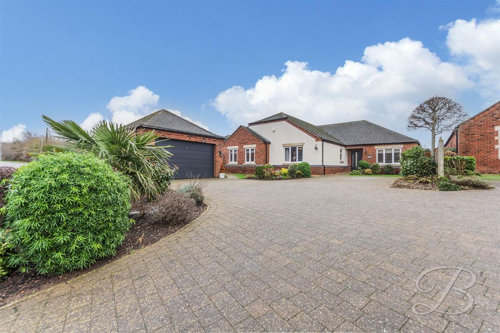 4 bed bungalow for salePenniment Lane, Mansfield NG19