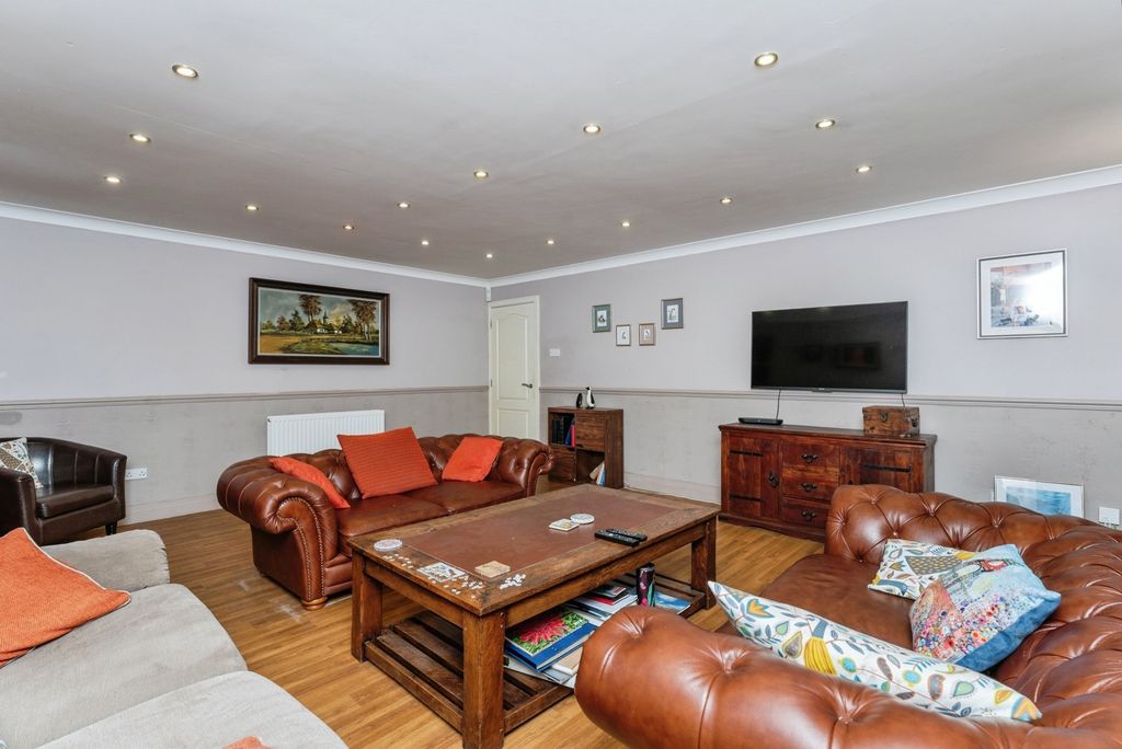 Additional image 4 of 4 bed detached house for saleLiverpool Road, Neston, Cheshire CH64