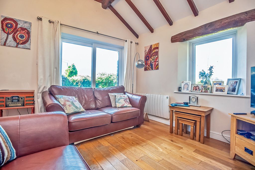 3 bed barn conversion for saleLower Haverflatts, Milnthorpe LA7 photo 3