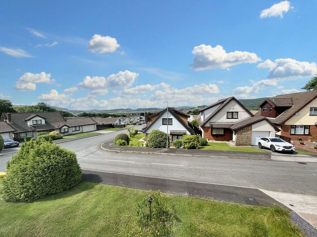 Additional image 2 of 4 bed detached house for saleDaphne Road, Bryncoch, Neath SA10