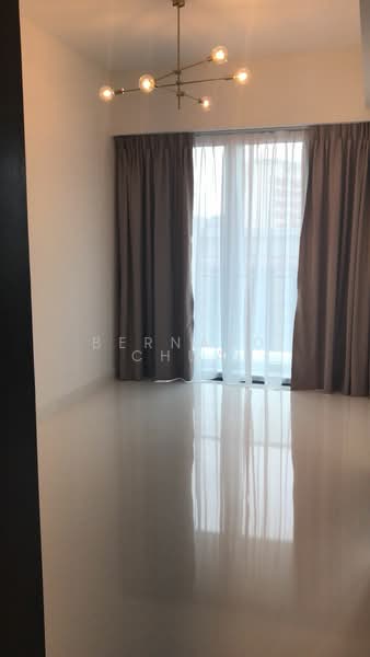71 Oxley Rise photo 2