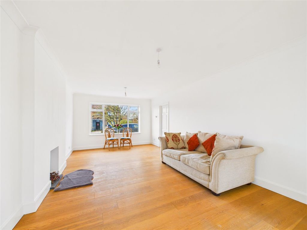 Additional image 9 of 4 bed detached house for saleParklands Drive, North Ferriby HU14