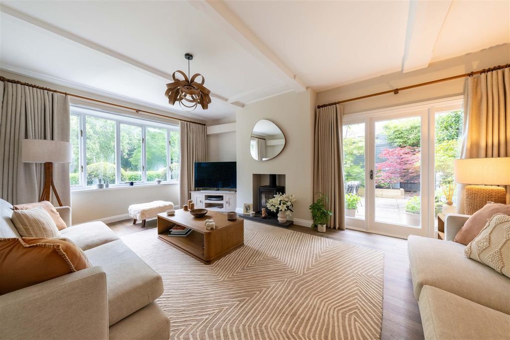 Additional image 2 of 5 bed detached house for salePark Avenue South, Northampton NN3