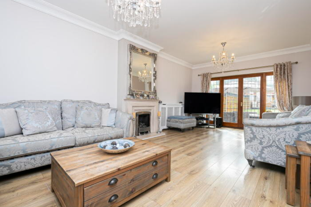 Additional image 3 of 4 bed terraced house for saleThe Sycamores, Essex CM5