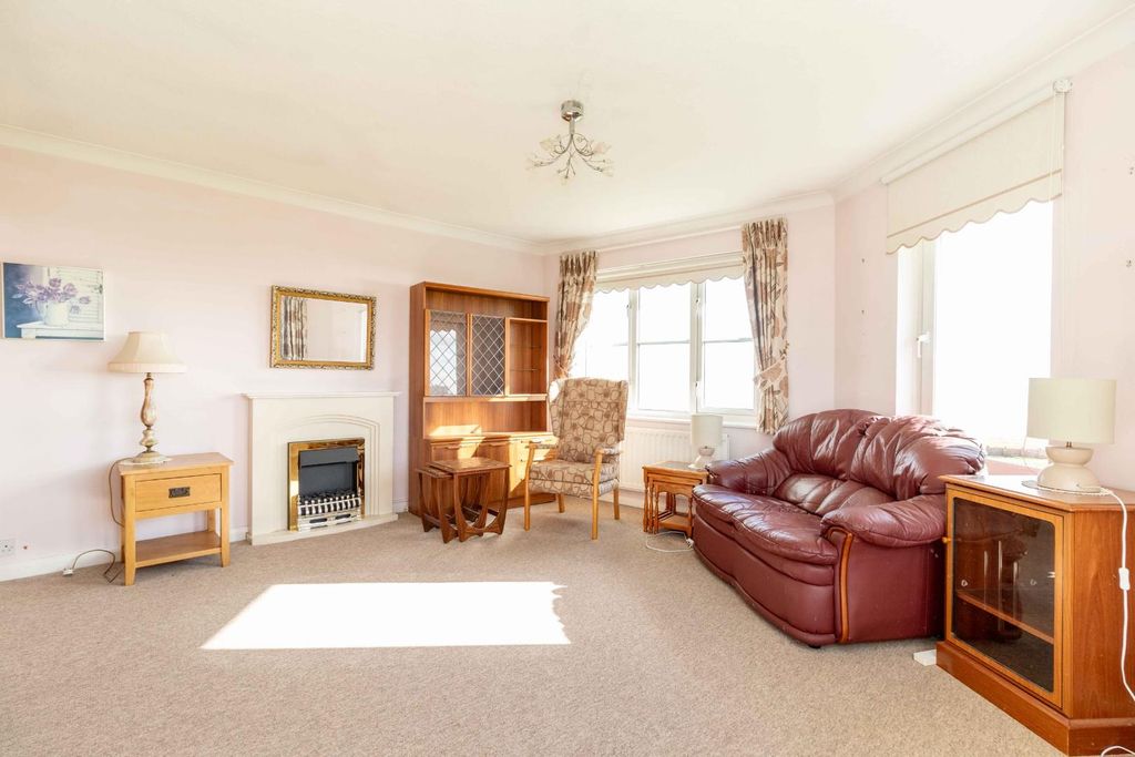 Additional image 19 of 2 bed flat for saleBrighton Road, Lancing BN15
