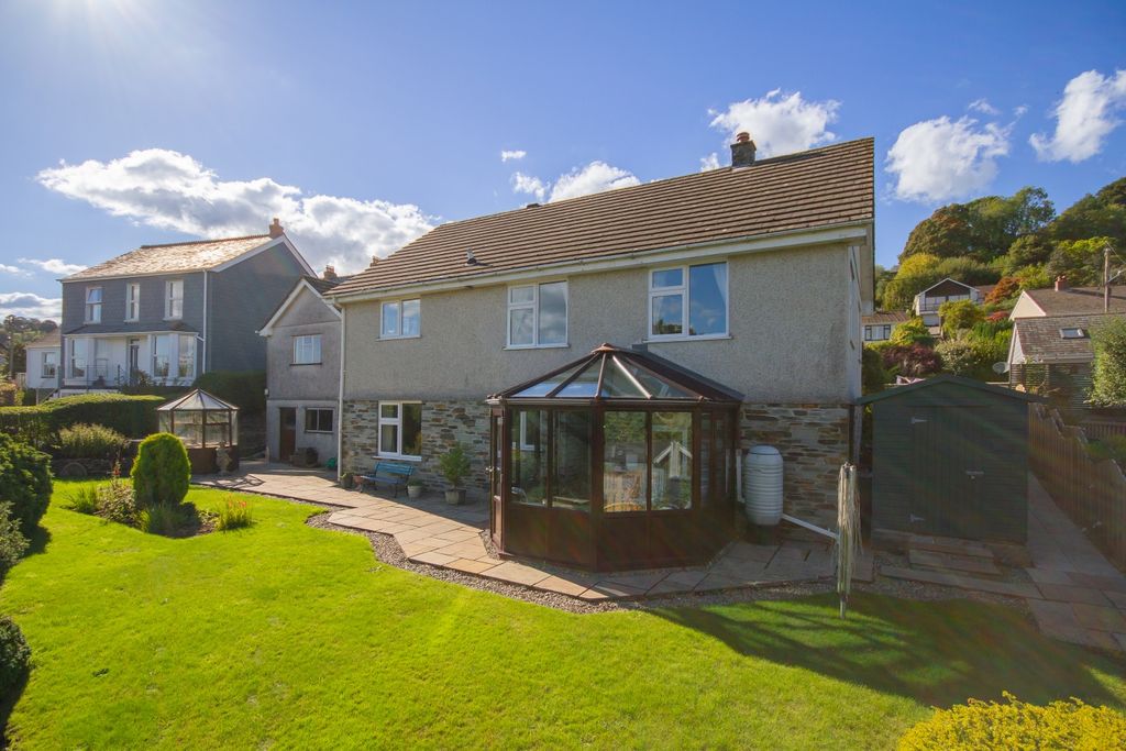 3 bed detached house for saleRestormel Road, Lostwithiel PL22
