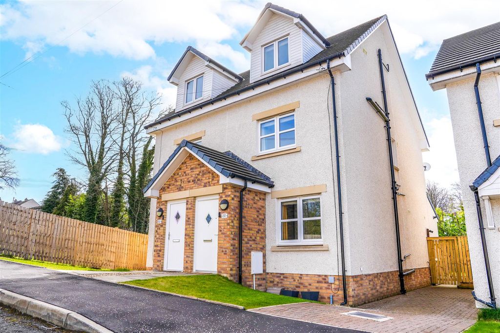 4 bed semi-detached house for saleCleghorn Lea, Lanark ML11
