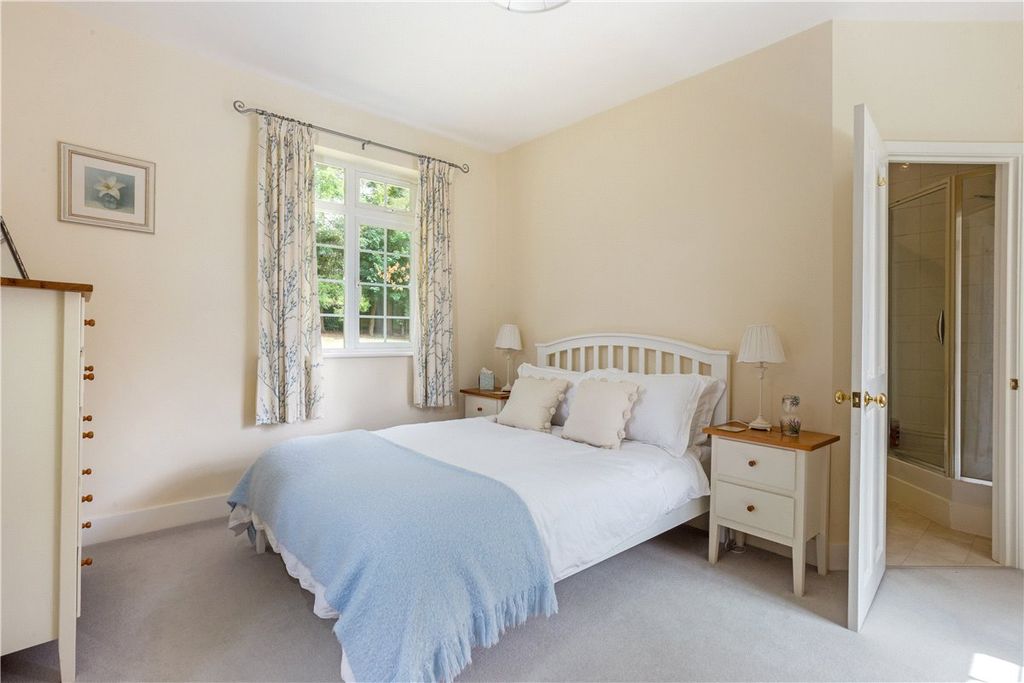 Additional image 18 of 6 bed detached house for saleBath Road, Marlborough, Wiltshire SN8