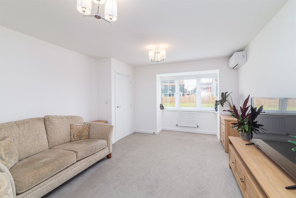 Additional image 4 of 5 bed detached house for saleMason Drive, Maldon CM9
