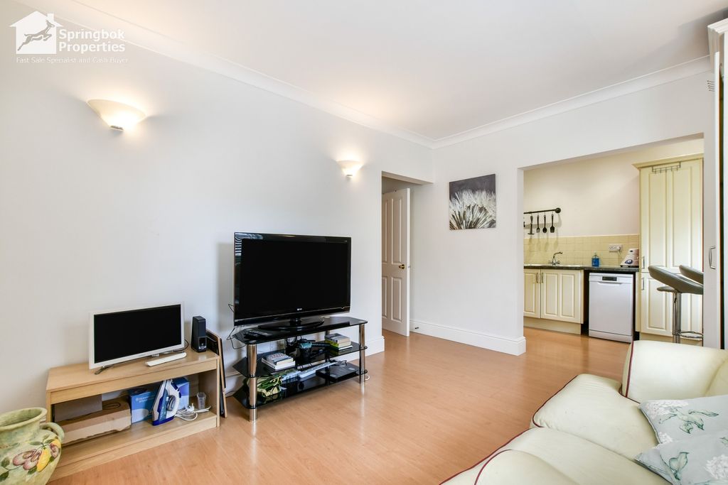 Additional image 4 of 1 bed flat for saleUpton Mount, 125 Prestbury Road, Macclesfield, Cheshire SK10