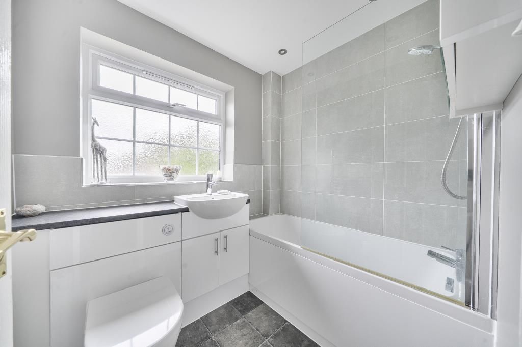 Additional image 11 of 5 bed detached house for saleWoolton Hill, Hampshire RG20