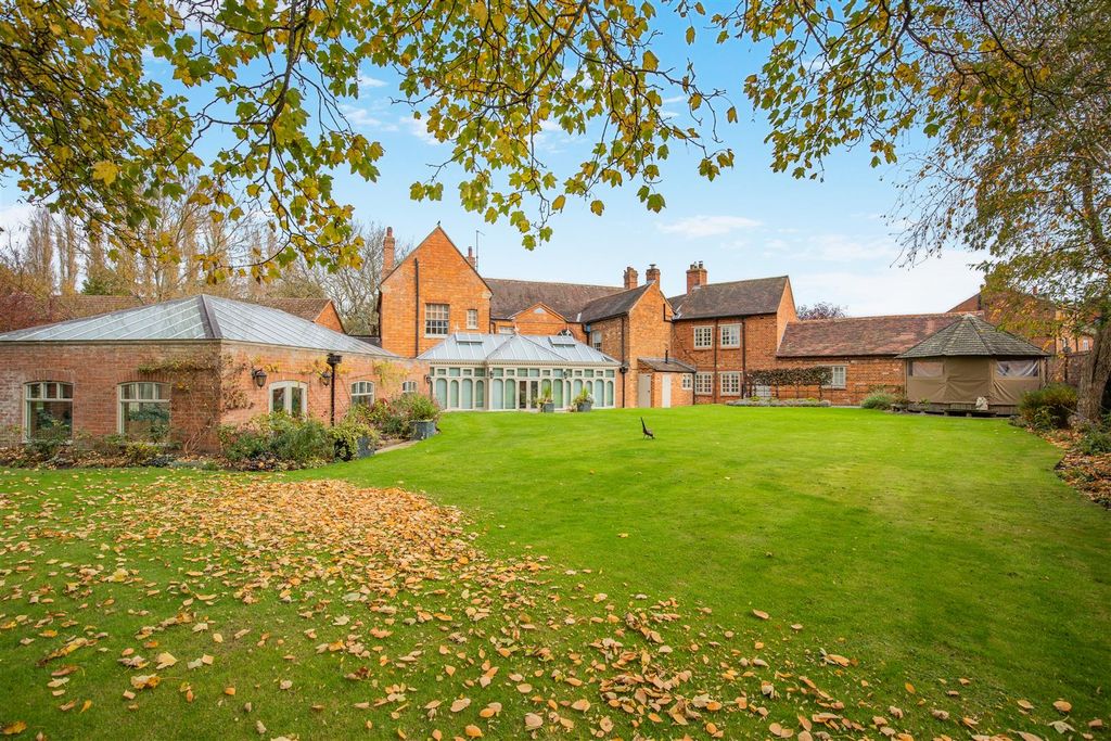 Additional image 44 of 6 bed detached house for saleMill Lane, Newport Pagnell MK16