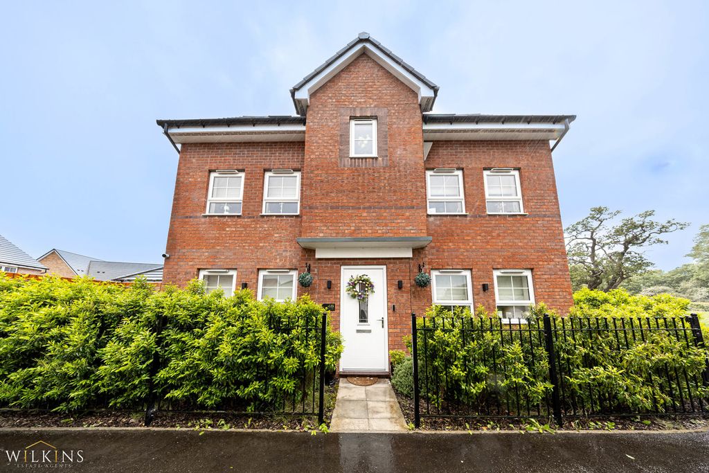Additional image 22 of 4 bed detached house for saleFleece Lane, Nuneaton, Warwickshire CV11