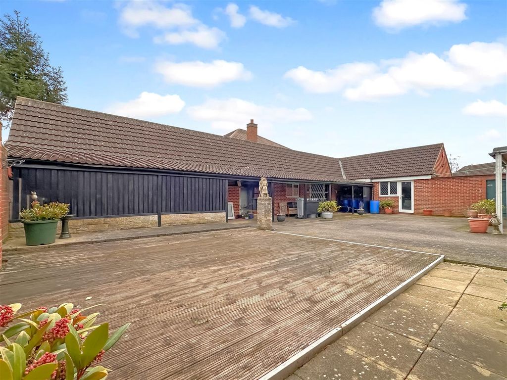 Additional image 4 of 4 bed detached house for saleDanny Lyp, Sibcy Lane, Balderton, Newark NG24