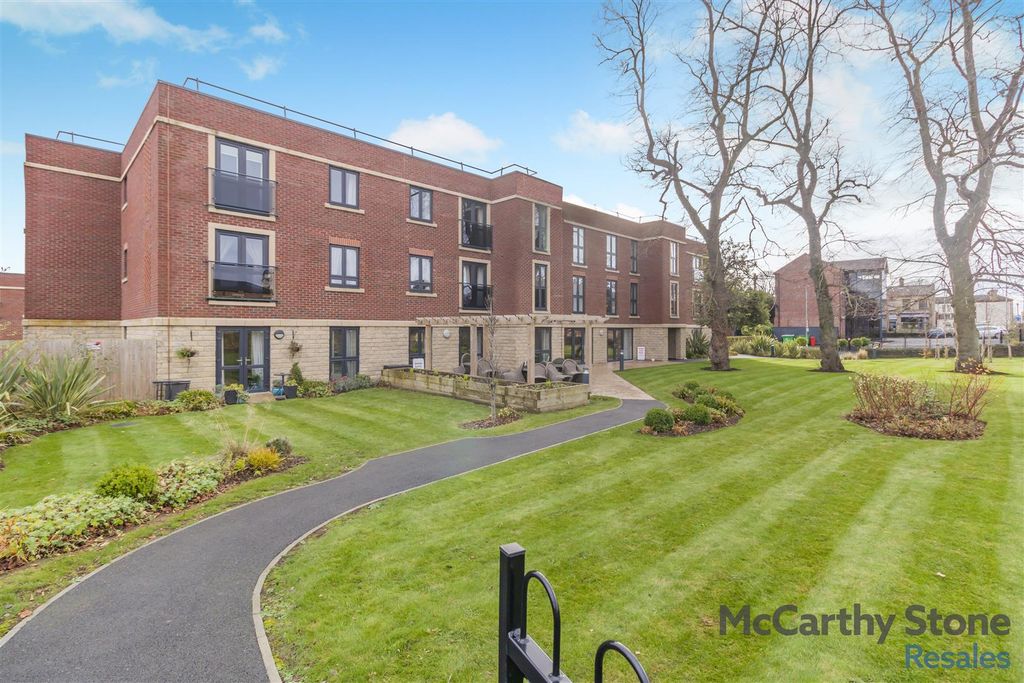 1 bed flat for saleWhitaker Grange New Street, Ossett WF5
