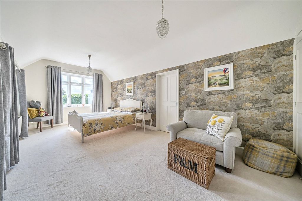 Additional image 13 of 5 bed detached house for saleLeaze Road, Marlborough, Wiltshire SN8