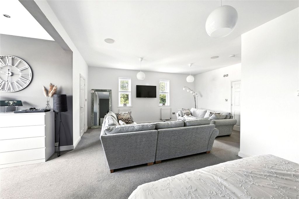 Additional image 18 of 5 bed semi-detached house for saleLondon Road, Stapeley, Nantwich, Cheshire CW5