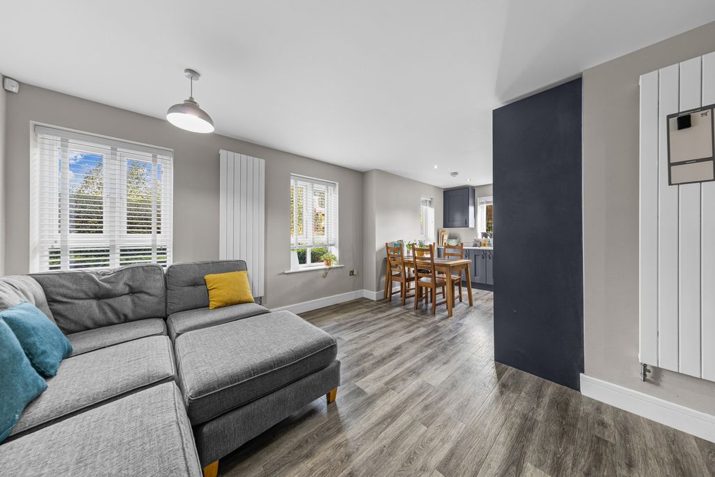 Additional image 8 of 2 bed flat for saleConquerors Way, Northampton NN5