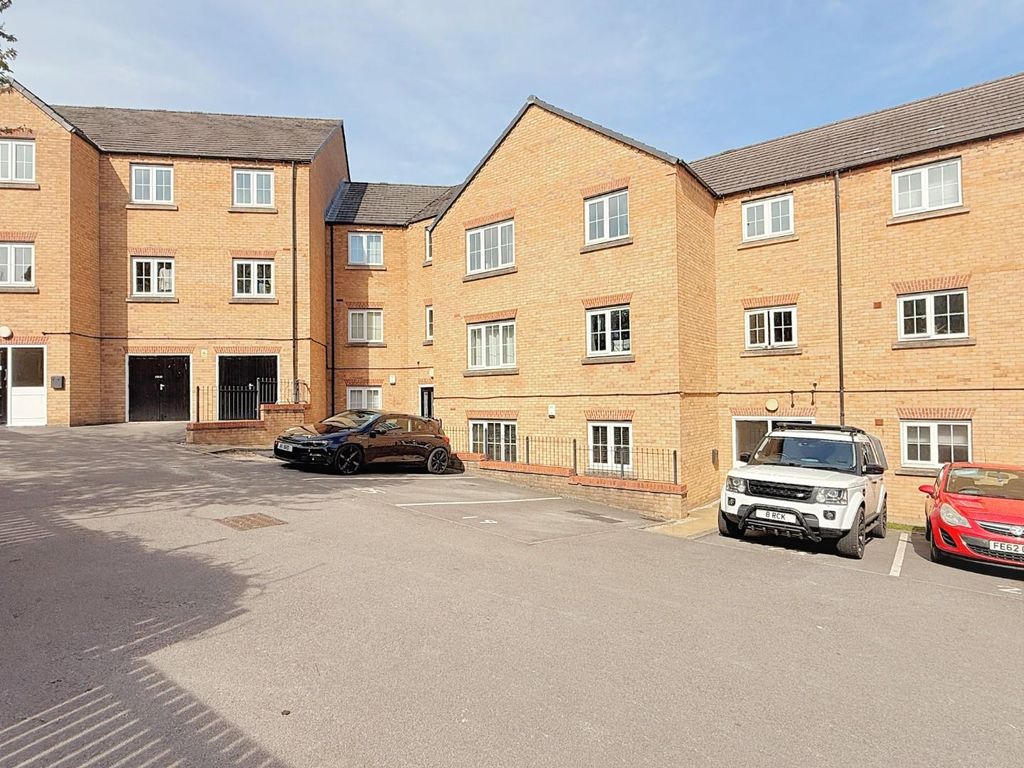 2 bed flat for saleBroadlands Gardens, Pudsey LS28