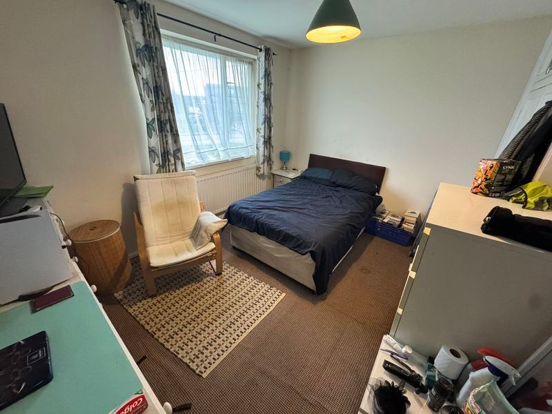 Additional image 4 of 5 bed semi-detached house for saleRuislip Road, Northolt UB5