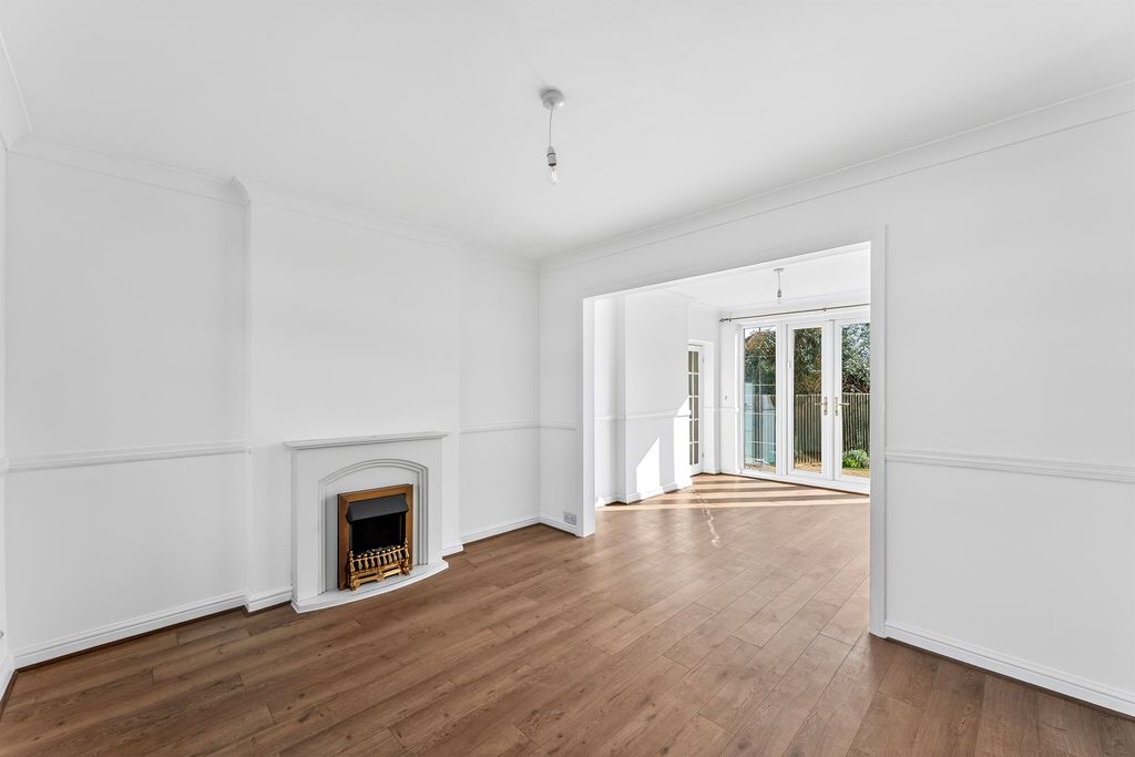 Additional image 9 of 5 bed semi-detached house for saleThurleston Avenue, Morden SM4
