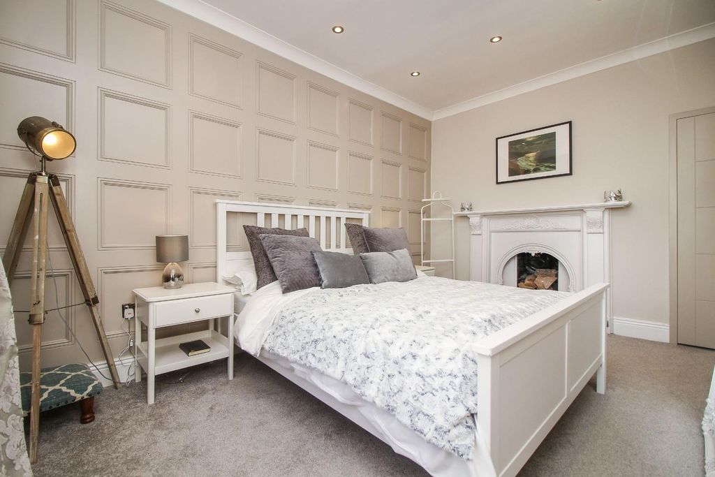 Additional image 18 of 4 bed terraced house for saleFront Street, Tynemouth NE30
