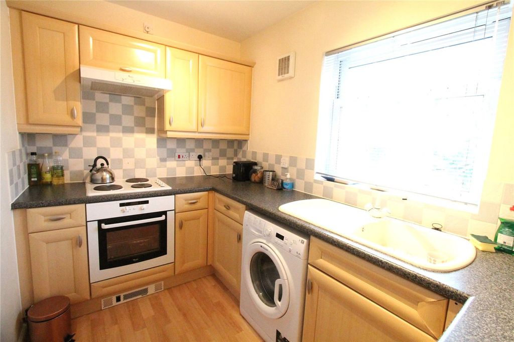 Additional image 5 of 2 bed flat for saleTyldesley Way, Nantwich, Cheshire CW5
