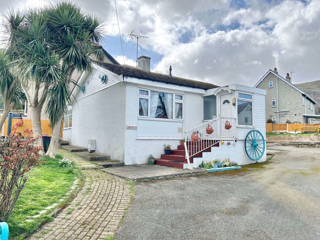 2 bed bungalow for saleGilfach Road, Penmaenmawr LL34