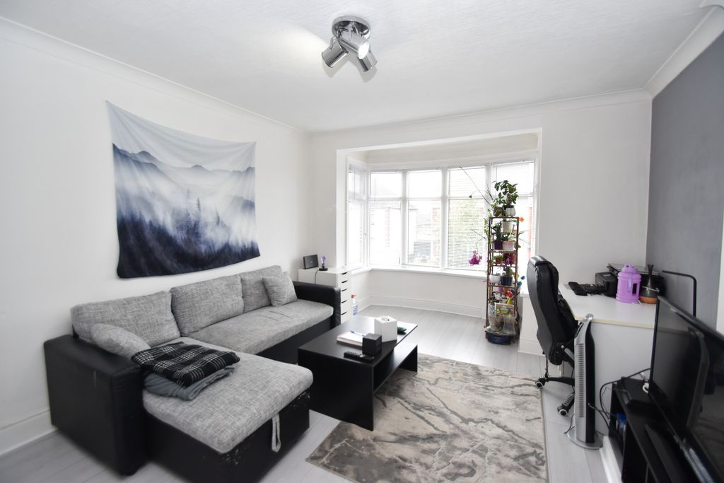 Additional image 5 of 2 bed flat for saleDorothy Avenue, Skegness PE25