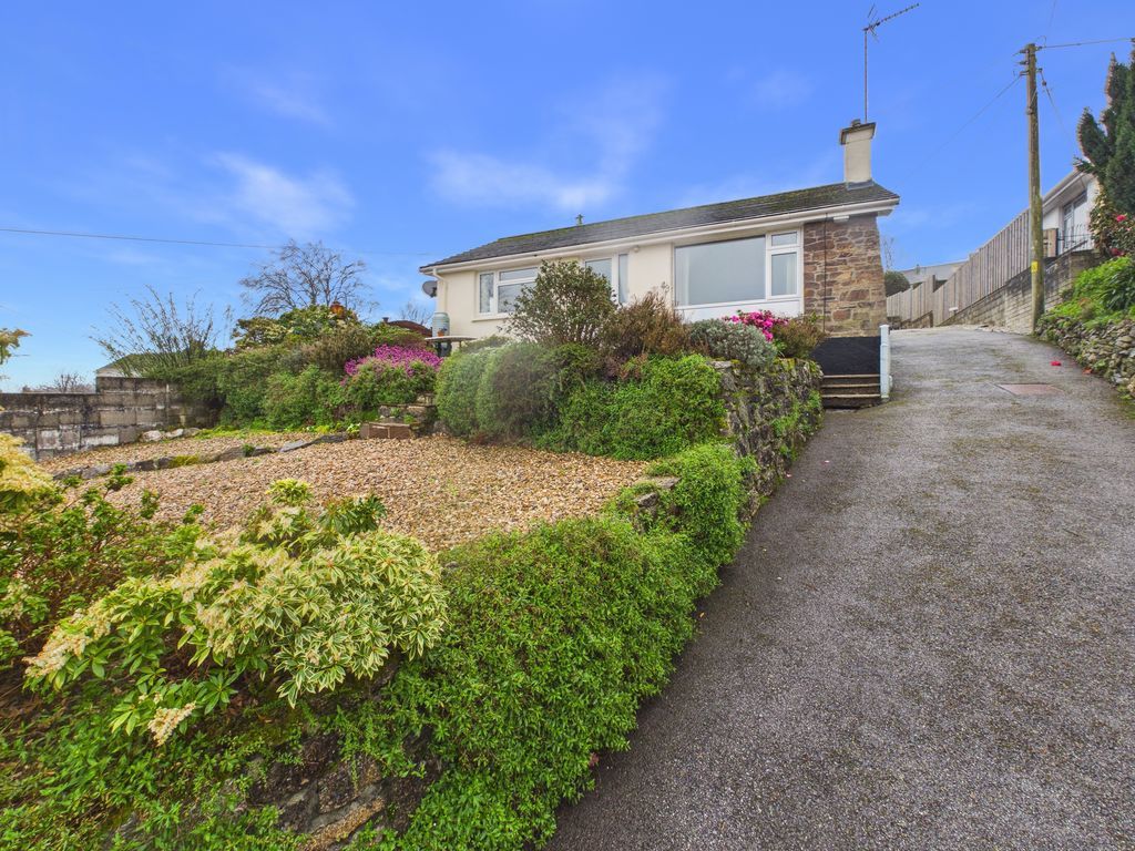 2 bed detached bungalow for saleTruro Lane, Penryn - Far Reaching Views TR10