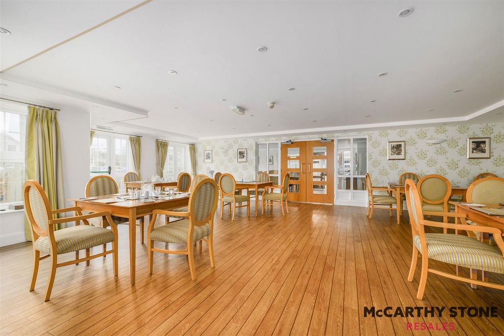 Additional image 5 of 2 bed flat for saleWeighbridge Court, High Street, Ongar, Essex CM5