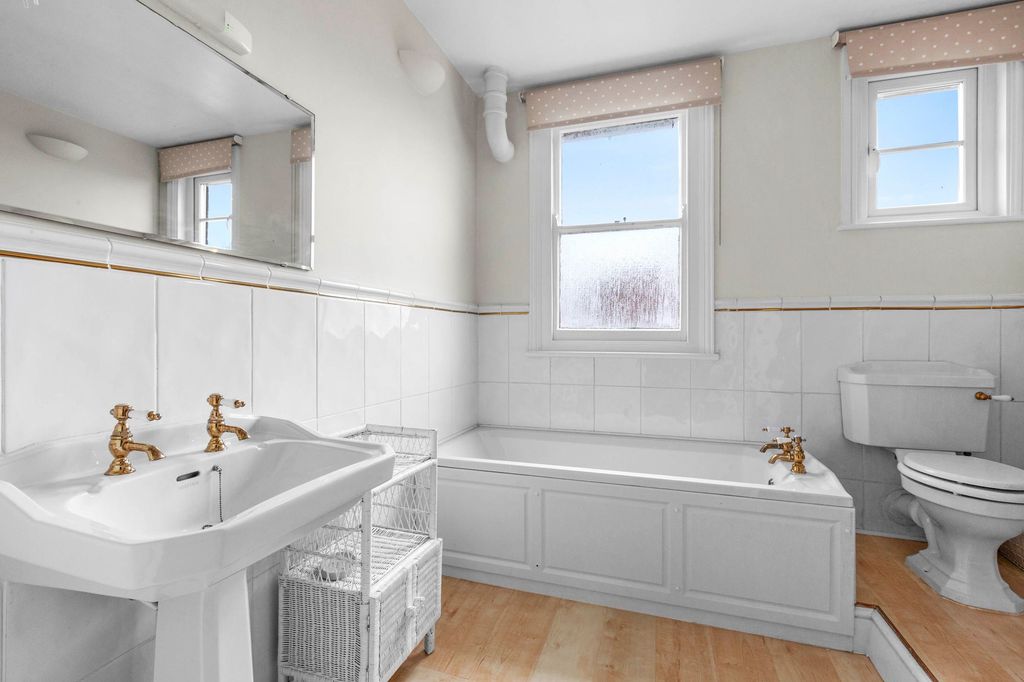 Additional image 12 of 7 bed detached house for salePrinces Risborough, Buckinghamshire HP27