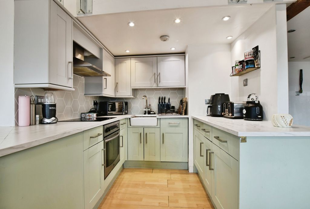 Additional image 8 of 2 bed flat for salePickford Street, Macclesfield SK11