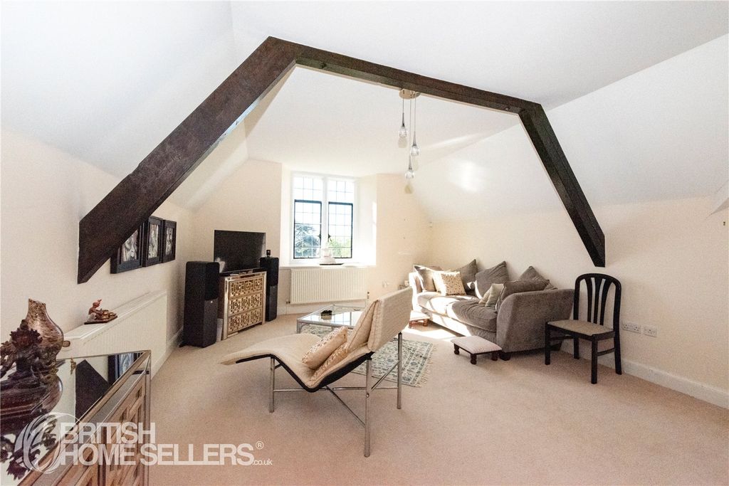 2 bed flat for saleWoolston Close, Northampton, Northamptonshire NN3 photo 4