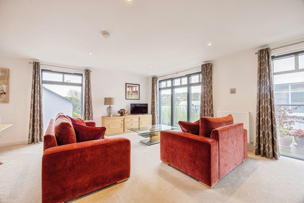 Additional image 7 of 2 bed flat for saleThe Yard, Lostwithiel, Cornwall PL22