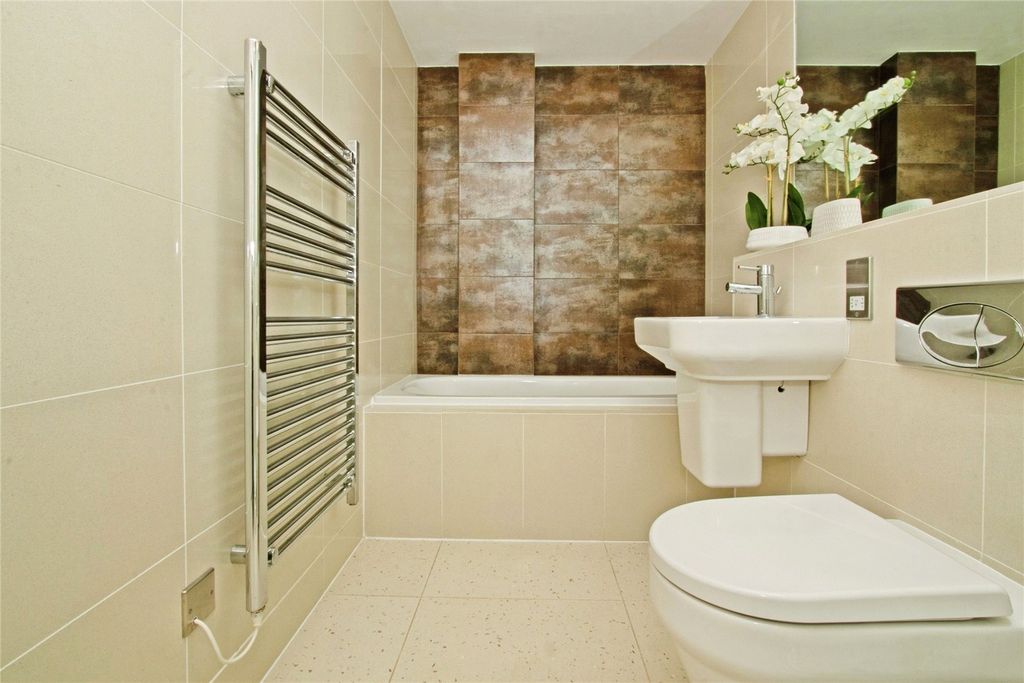 Additional image 11 of 2 bed flat for saleNarrowcliff, Newquay, Cornwall TR7