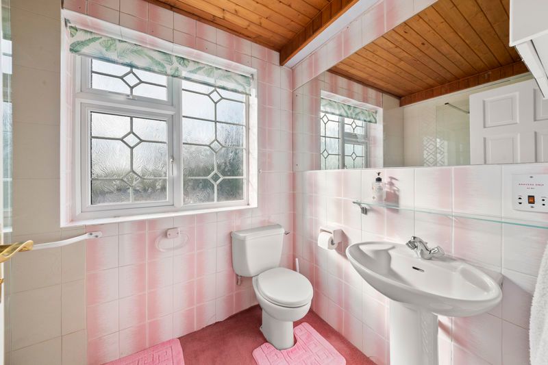 Additional image 19 of 5 bed detached house for saleDoncaster Drive, Northolt UB5