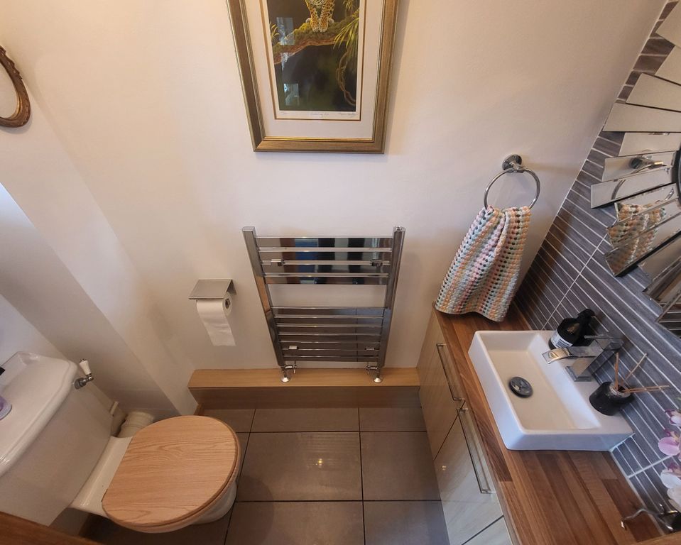 Additional image 12 of 5 bed detached house for saleDulwich Close, Newport Pagnell MK16