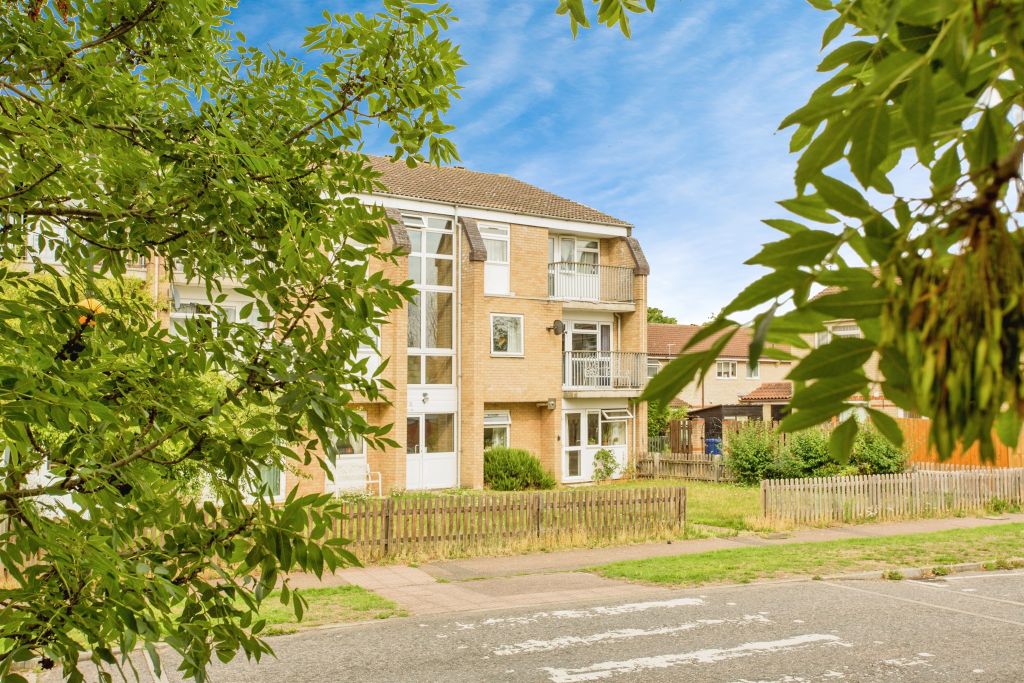 2 bed flat for saleGeorge Lambton Avenue, Newmarket CB8