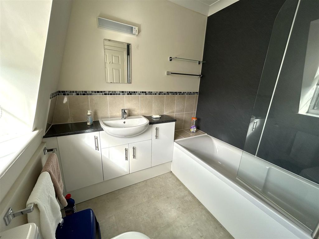 Additional image 10 of 2 bed flat for saleCharmouth Road, Lyme Regis DT7
