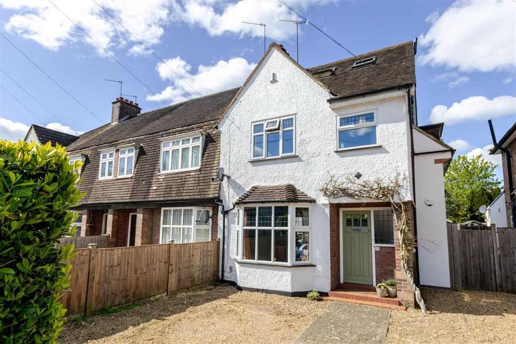 5 bed end terrace house for saleCannon Lane, Pinner HA5