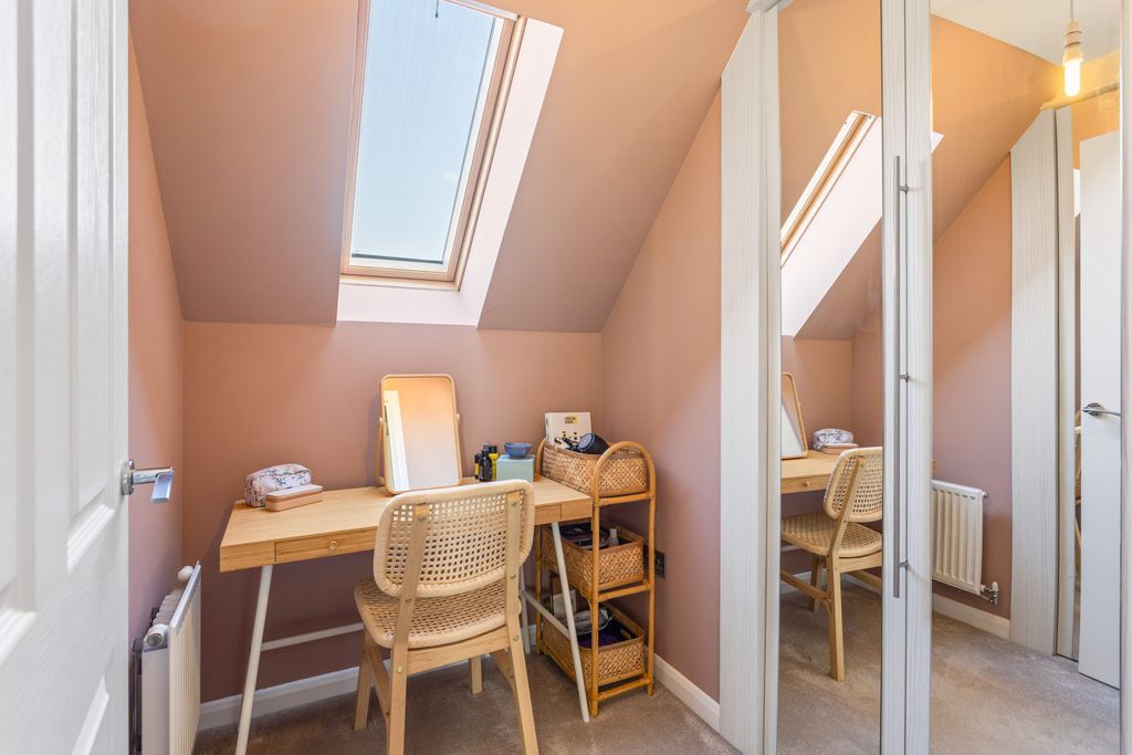 Additional image 18 of 4 bed town house for sale15 Bonaille Drive, Bilston EH25