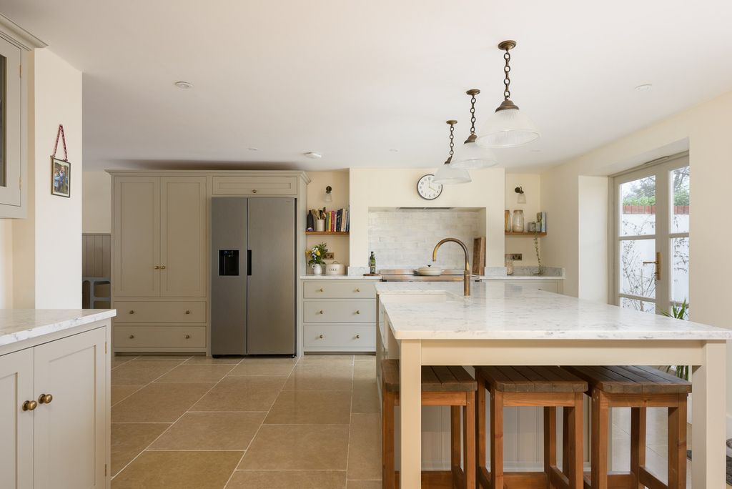Additional image 2 of 5 bed detached house for saleHighfield Park, Marlow SL7