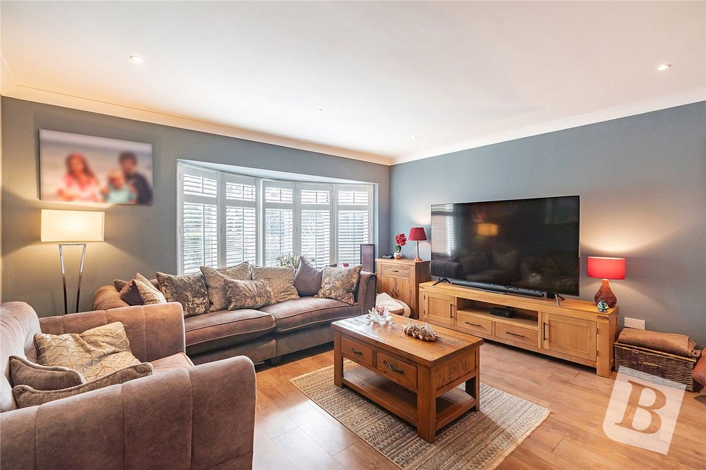 Additional image 8 of 5 bed semi-detached house for saleBrentwood Road, Ongar, Essex CM5