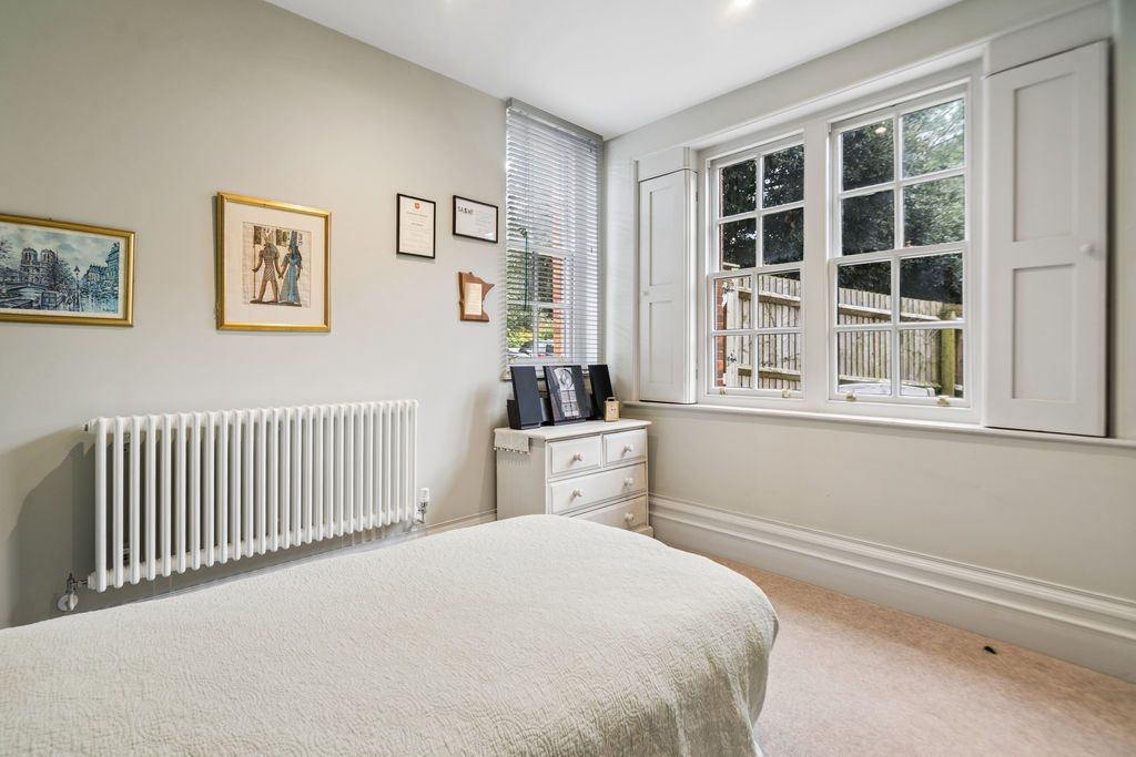 Additional image 8 of 2 bed flat for saleListon Road, Marlow SL7