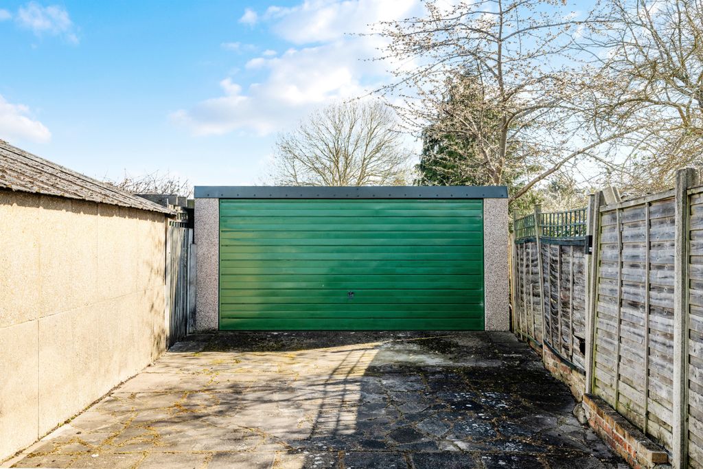 Additional image 36 of 5 bed semi-detached house for saleMaycross Avenue, Morden SM4