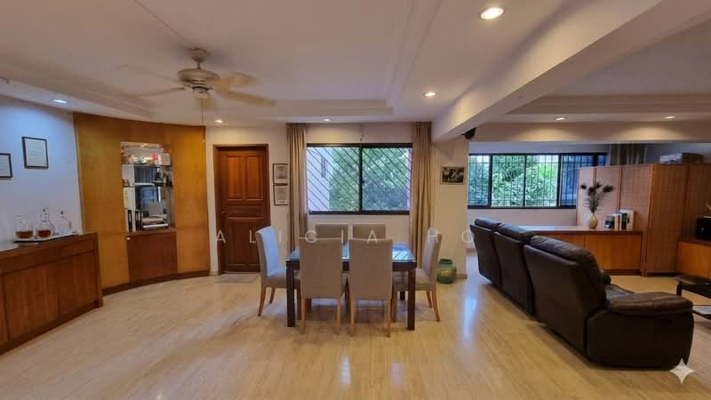 366 Bukit Batok Street 31 photo 3
