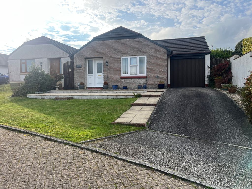 2 bed bungalow for saleSummerheath, Penryn TR10